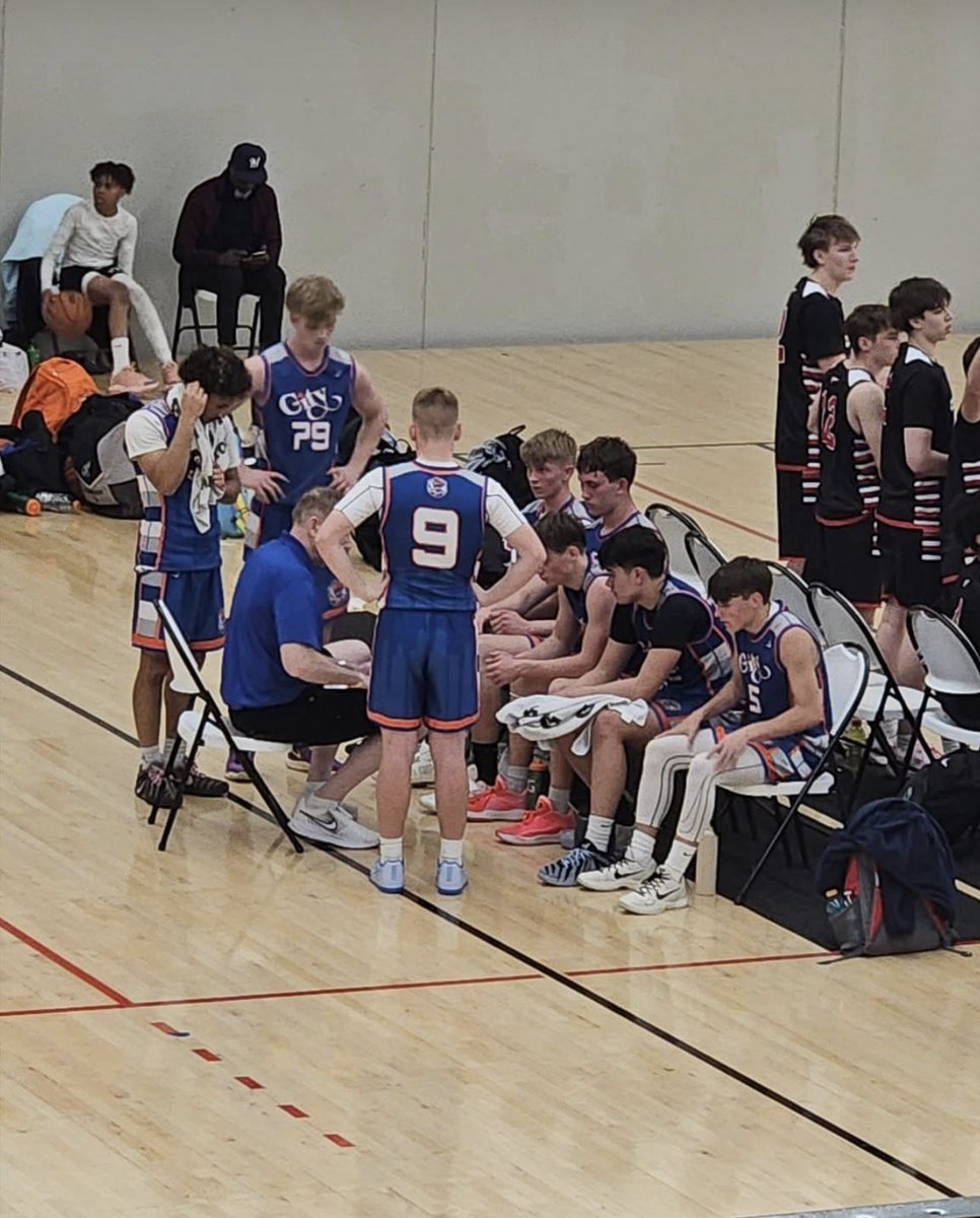 wi_city_'s tweet photo. Final day at Madness in the Midwest (Appleton, WI)
17U β 3:35 PM
16U β 4:40 PM
Court 4
#GoCity π https://t.co/3q5b3rGLig