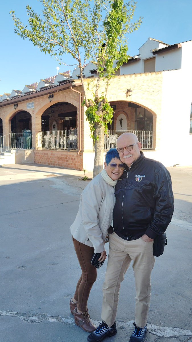 rokachu23's tweet image. Esto no solo va de #libros, también va de compartir con ellos tus ilusiones.

Me han acompañado desde mi nacimiento y lo harán hasta su último día. GRACIAS !!!

#madrid #santogrial