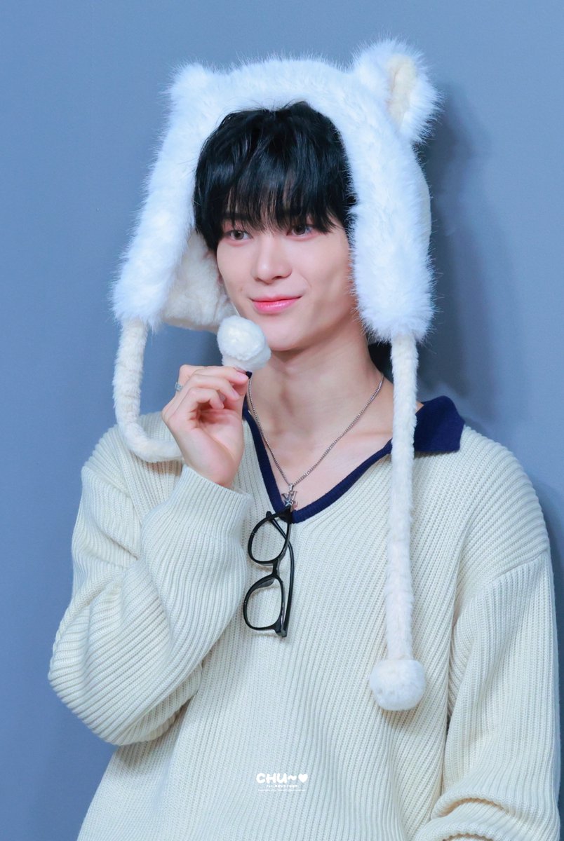 260419

#NOWZ #나우즈 #시윤 #SIYUN