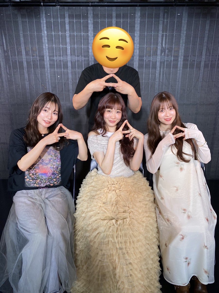 ChannelFdo's tweet image. 今日はサイサイTRIANGLEのラストリリイベでした！

お休み前のゆかるんにも会えて挨拶できたし、サイファミさん達とも打ち上げできてとても充実した1日でした✨

ますます全コツライブが楽しみ！！！

#サイサイ
#TRIANGLE
#リリイベ