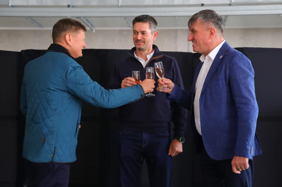 CENCengineer's tweet image. It fills us with immense joy and pride to see our shared dream with the Client come true as the main designer of the project...
Pictures: 
Grabarics Kft. / Weinberg Kft 
Article: 
grabarics.hu/hirek/ujabb-la…
#civilengineering #engineers #cenc #cenengineer #followus