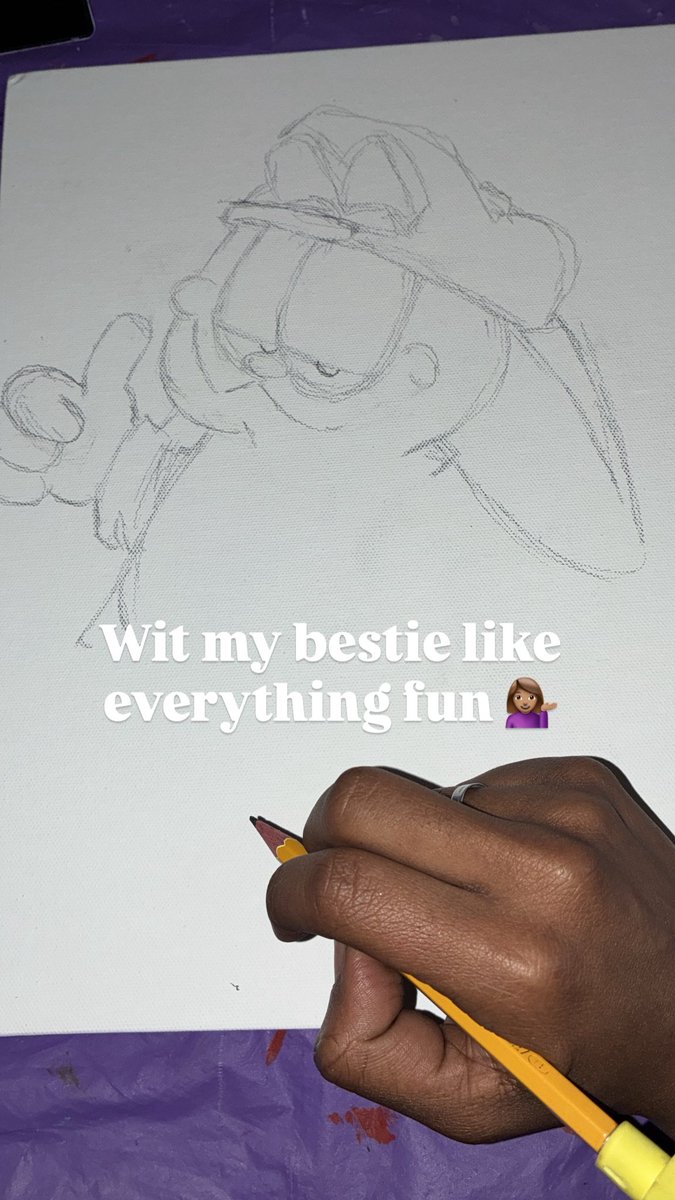 92sturdy's tweet image. Wit my bestie like everything fun 💁🏽‍♀️ #working #artist