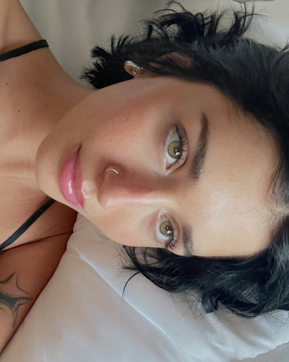 TriLLmatic_449's tweet image. #Beatifulgirl