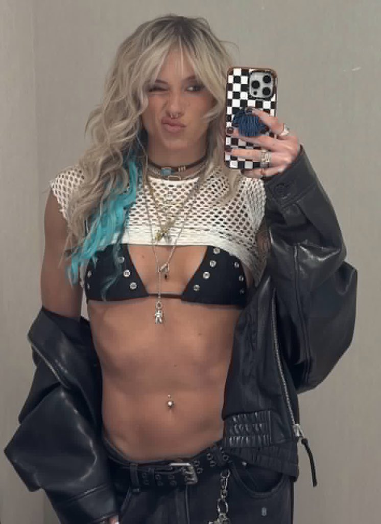 Sol Ruca tweet media