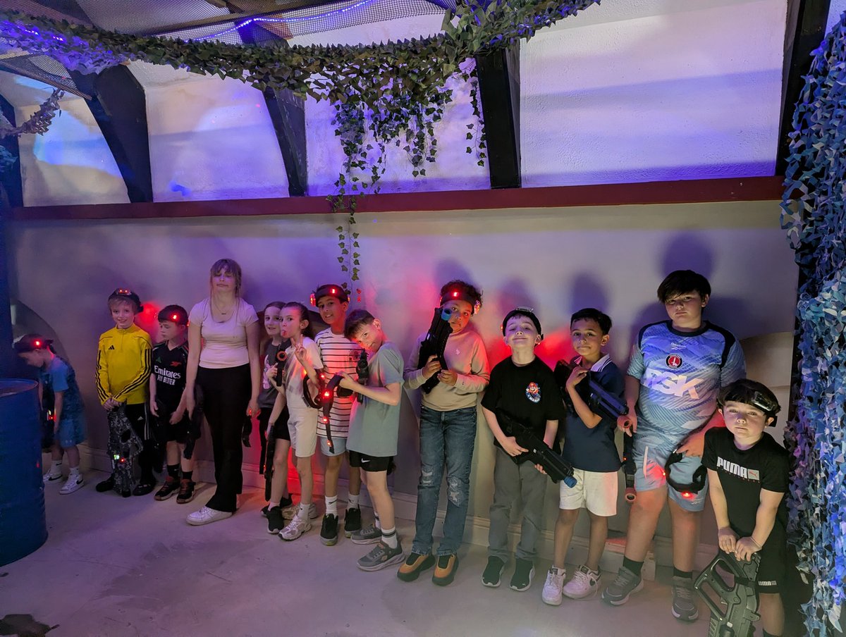 F_S_Events's tweet photo. What an absolutely Fantastic week! It's been hot,  fun and chilled.🔫🎮😁 #FutureSurvival #Gravesend #Lasertag #Gaming https://t.co/RTENagA4eU
