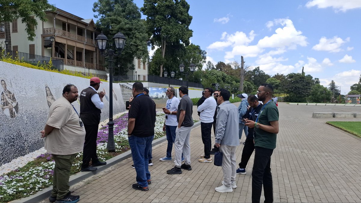#በአዲስ አበባ ላይ የለሙ የቱሪስት መዳረሻዎች የከተማ #ቱሪዝምን በማነቃቃት ረገድ ትልቅ ለውጥ እያመጡ ነው
#የሳዑዲ ዓረቢያ የጉዞ ወኪሎች፣  ከቱሪዝም ጸሐፊዎች የተወጣጡ ልኡክ ቡድን #የአንድነት ፓርክን እና  የታላቁን ቤተ-መንግስት  ጎብኝተዋል።