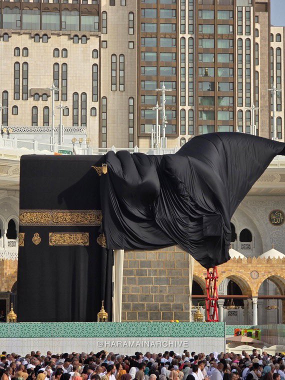 ksa_Legacy's tweet photo. اللهم زد هذا البيت تعظيمًا وتشريفًا https://t.co/CB8tdUHbWb
