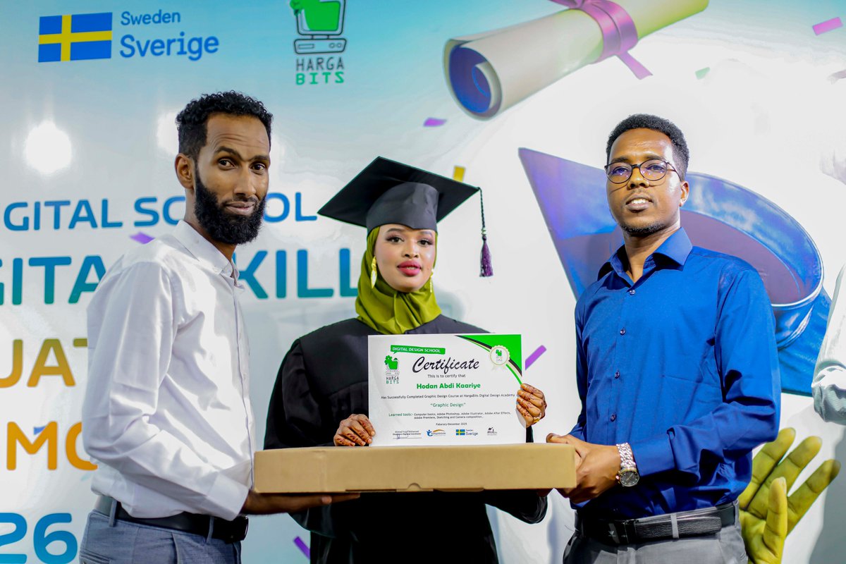 Shaqodoonorg's tweet photo. Empowering the next generation of digital leaders! 💻✨

Last week, 74 students from drought-affected regions (including Burao, Lughaya, &amp; more) graduated after a year of digital skills training. Big thanks to @Shaqodoon, @SomRePOfficial &amp; @MoYSSomaliland  for making this happen! https://t.co/5nnHdQyOs3