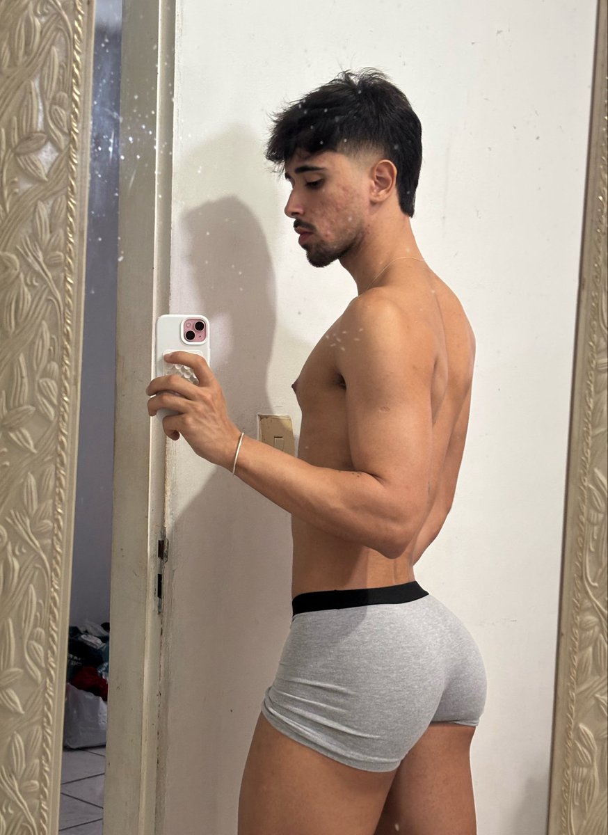 RYAN 🔆 tweet media