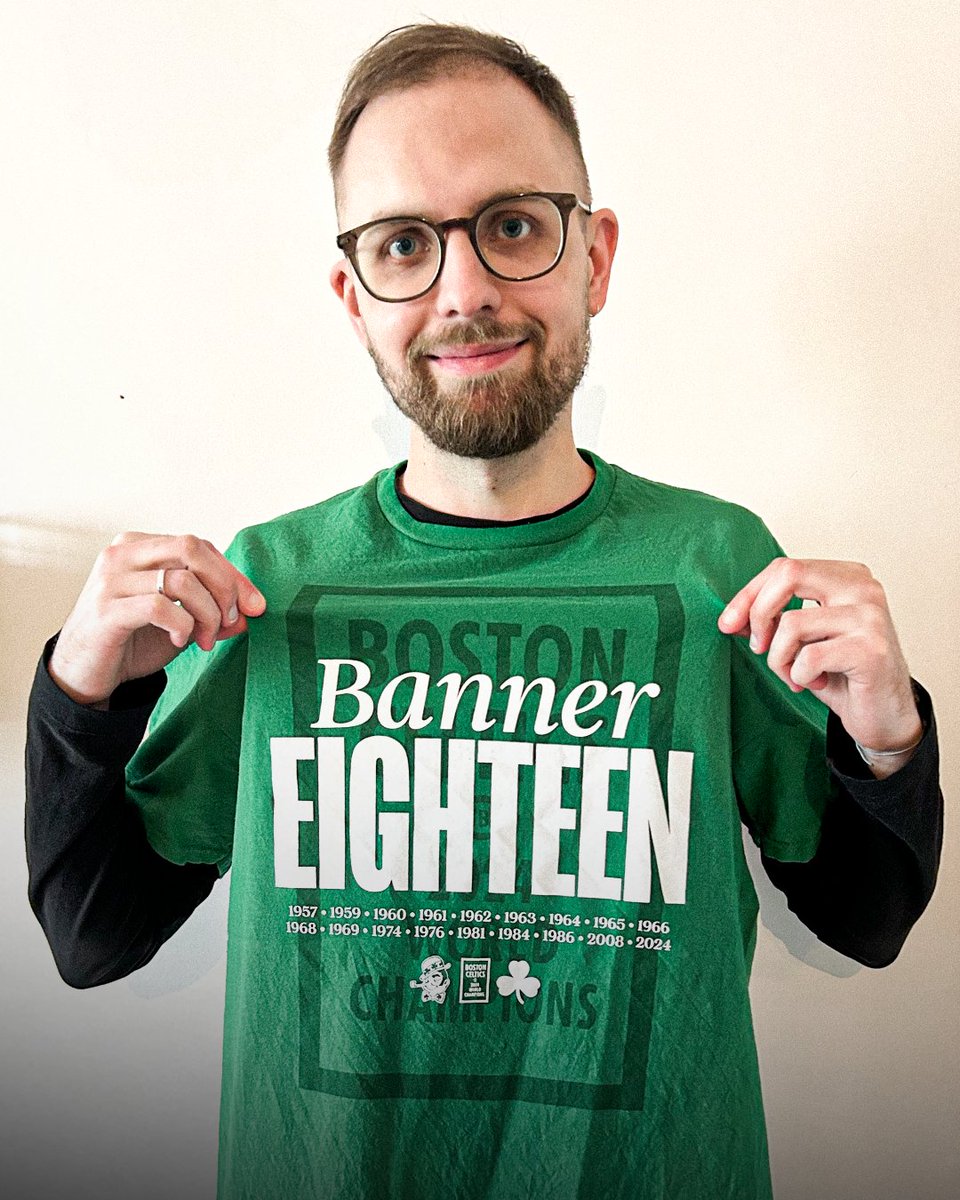 Timi_093's tweet photo. Playoffs No. 17 for me since I started to root for the C's as a 13-year-old kid. Definitely my favorite time of the year ever since. Let's make it BANNER NINETEEN this spring.

👏 LET'S 👏 GO 👏 CELTICS 👏 https://t.co/2hIwmFXrOS