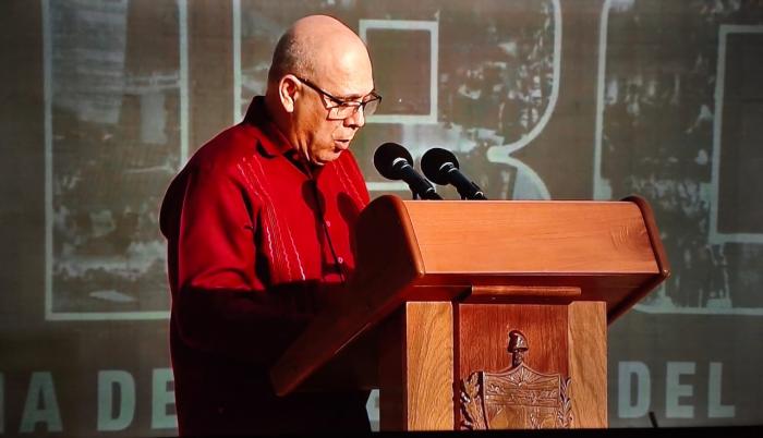 🇨🇺✊| No vacilaremos en arriesgar la vida y sacrificarla si fuera necesario por la patria, la dignidad conquistada, la soberanía, la independencia y el socialismo

Ver más:
acortar.link/m5qiEX