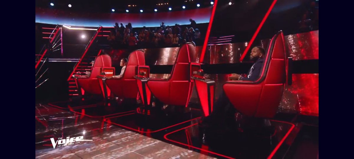 fabien_fichaux's tweet image. Le prochain talent s'appelait Tara, elle a chantée "Roc" de Nâdiya, aucun coach ne s'est retourné #TheVoice