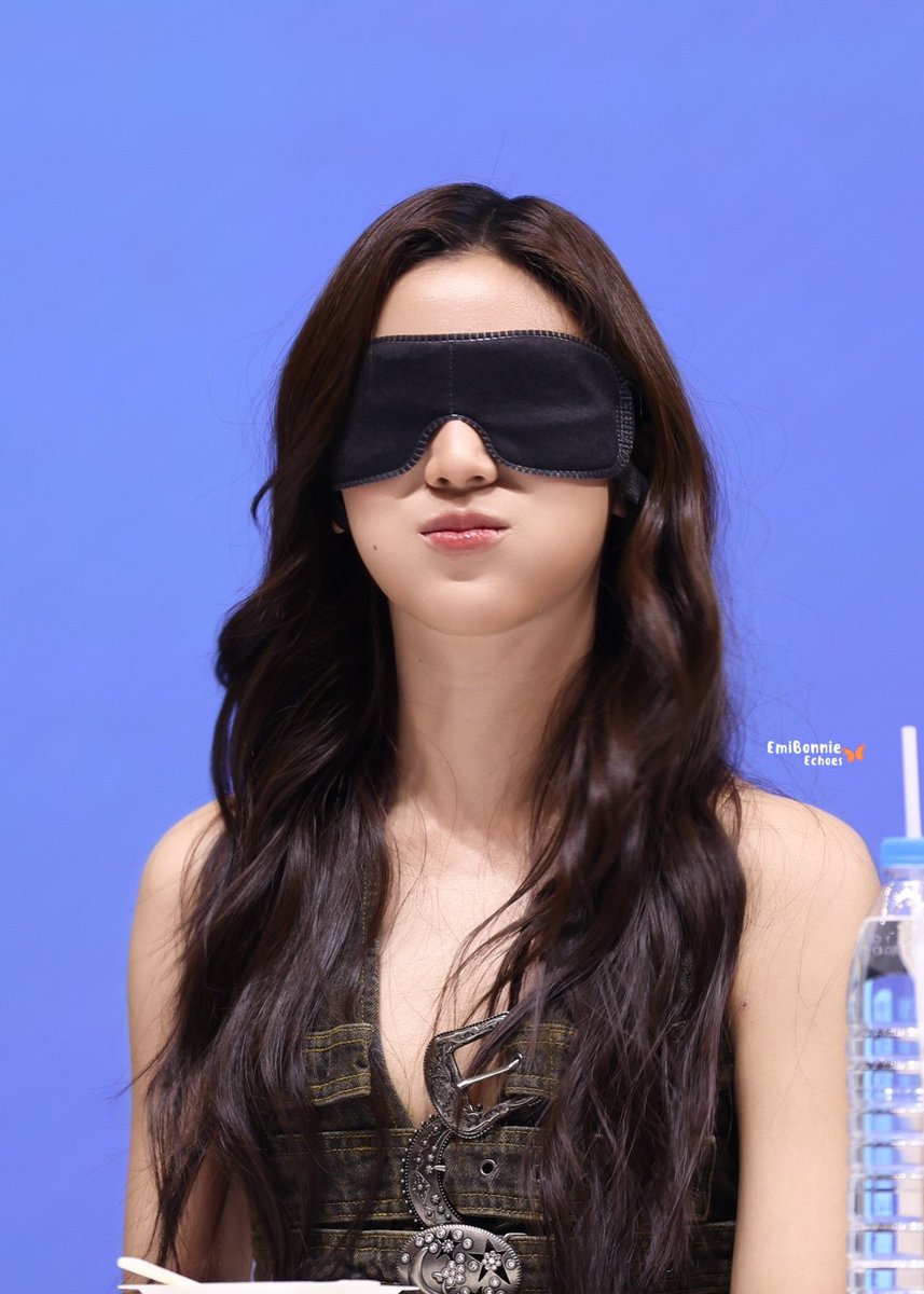 emibonnie-echoes tweet media