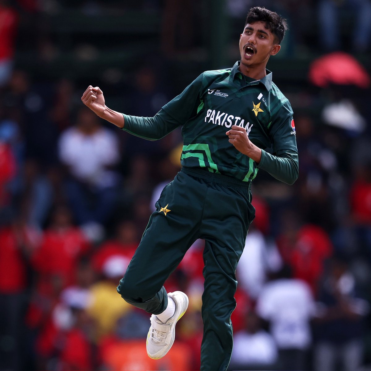 iam_JZK's tweet image. 2 PSL, 2 U19 World cups, 2 Domestic seasons. His growth is phenomenal he is Gifted, cooked and confident 

Give him exposure of Home ODI series vs AUS &amp;amp; ZIM. One Test vs ENG &amp;amp; one Test vs WI for his growth &amp;amp; development for WC 2027. Ali Raza will be our Game changer #Future ⭐
