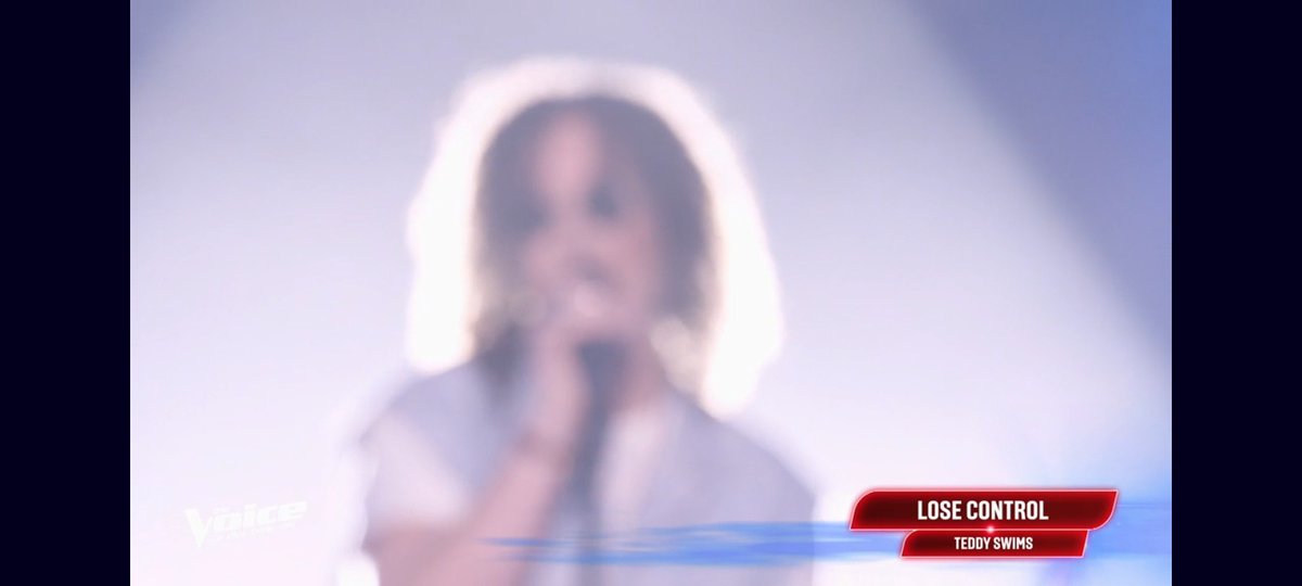fabien_fichaux's tweet image. Le prochain talent mystérieux s'appelait Zonco.ra, il a chanté "Lose control" de Teddy Swims, aucun coach ne s'est retourné #TheVoice