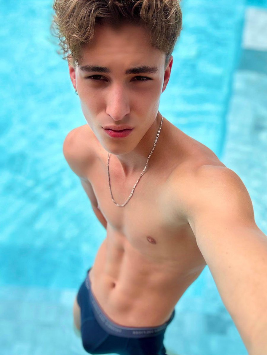 Ryan (@fitmanclad) on Twitter photo 