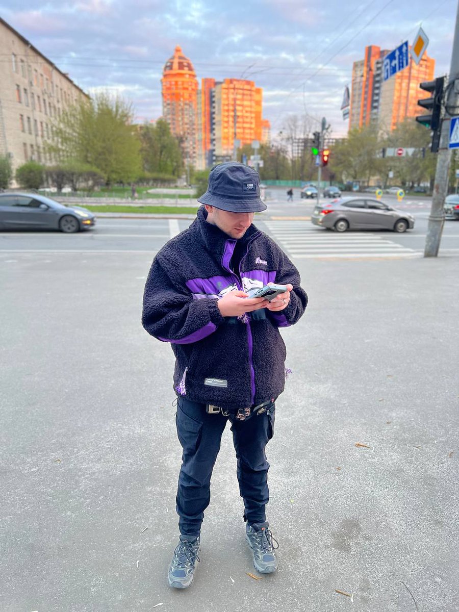 pomirnyi tweet media