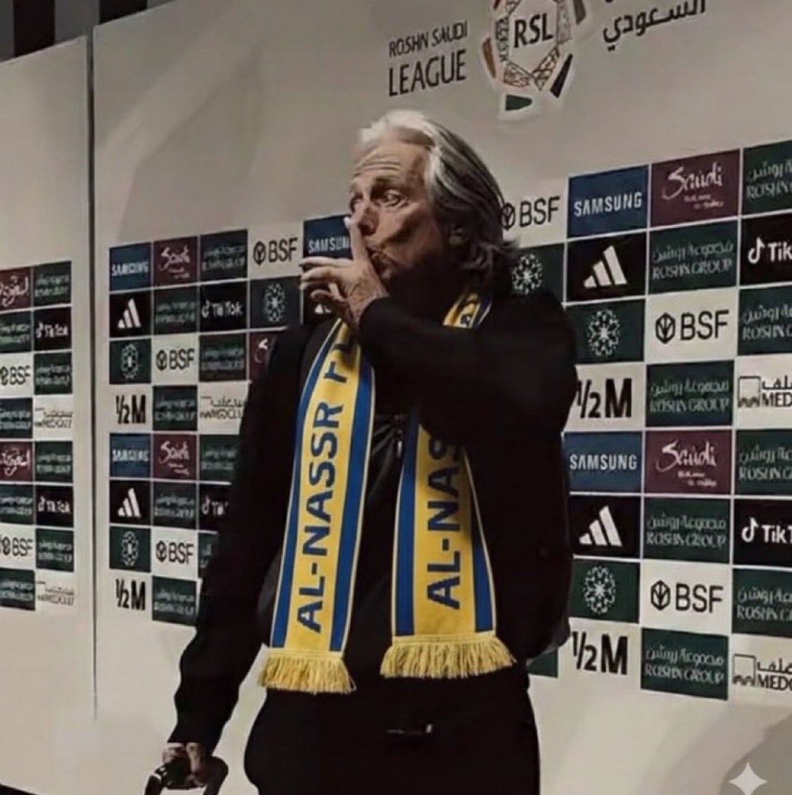 بندر tweet media