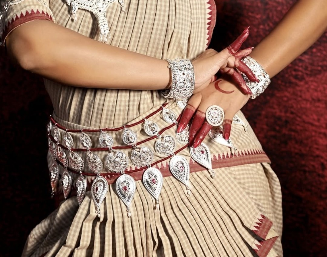 Velvet_gulab's tweet photo. Odissi aesthetic ❤️

Cr. aditilove , gahanejwellery https://t.co/ej72PHSHwO