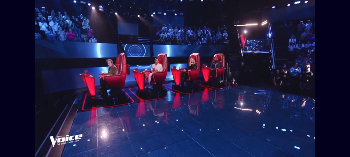 fabien_fichaux's tweet image. Le prochain talent mystérieux s'appelait Zonco.ra, il a chanté "Lose control" de Teddy Swims, aucun coach ne s'est retourné #TheVoice