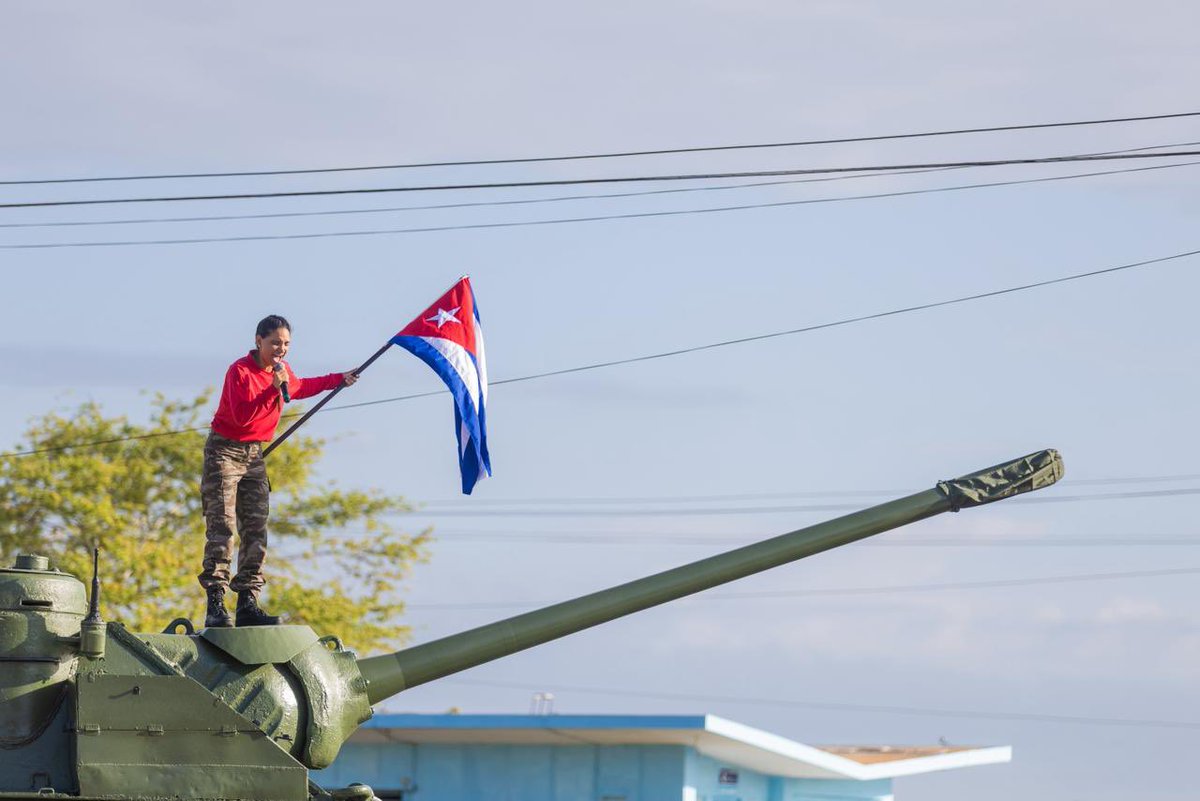 Coloquio Patria tweet media