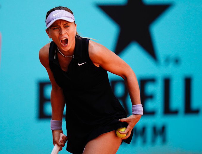 ArmadaFemenina's tweet photo. 📝 Sorteado el cuadro principal del Mutua Madrid Open con CINCO jugadoras españolas.

R1
🇪🇸 BADOSA (WC) 🆚 Grabher

🇪🇸 BOUZAS 🆚 Haddad Maia 

🇪🇸 QUEVEDO (WC) 🆚 V. Williams (WC)

🇪🇸 MARTINEZ (WC) 🆚 Sonmez

R2
🇪🇸 BUCSA (31) 🆚 Sonmez/Martinez https://t.co/f6JnrMv4iw