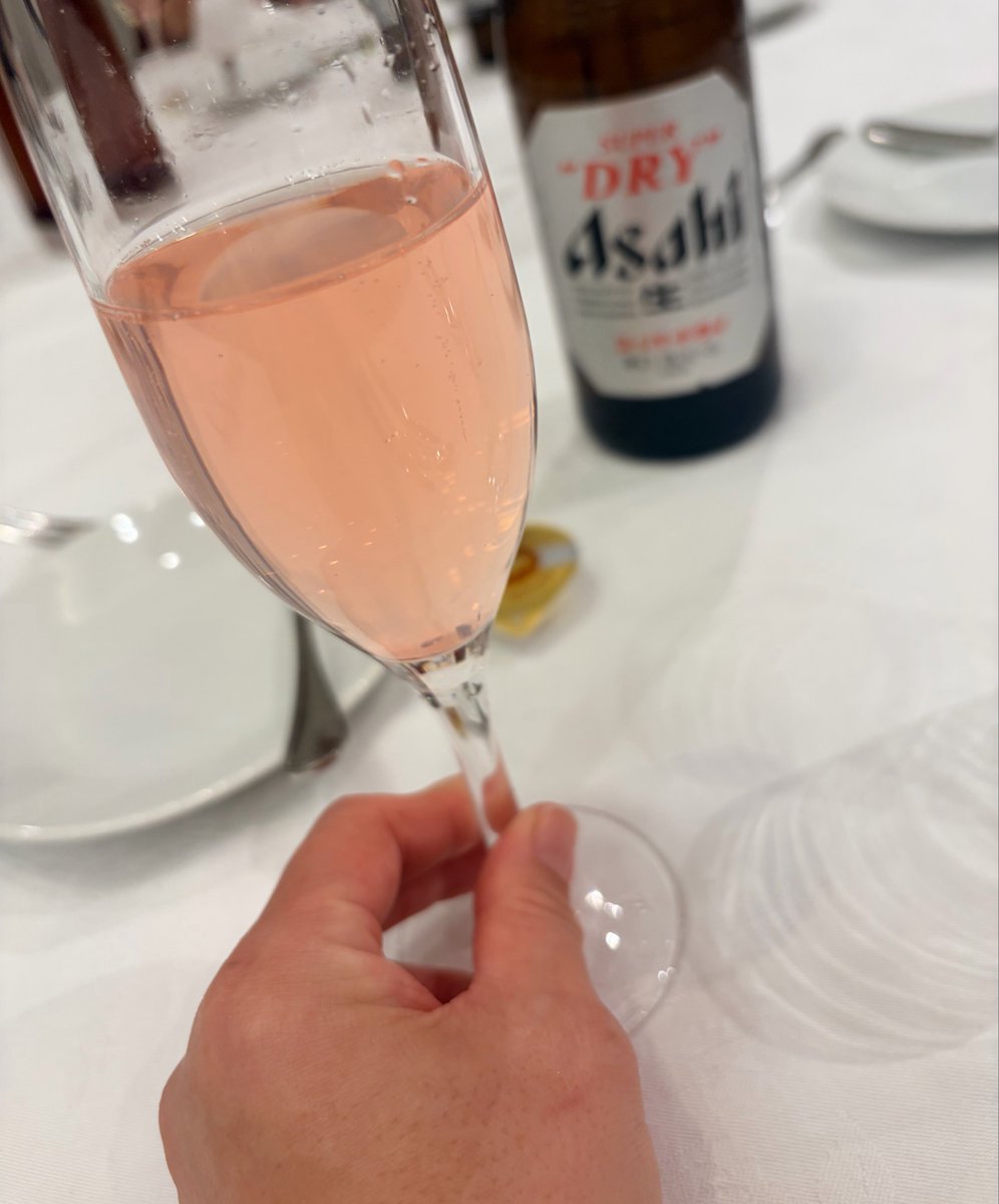 亜唯子 tweet media