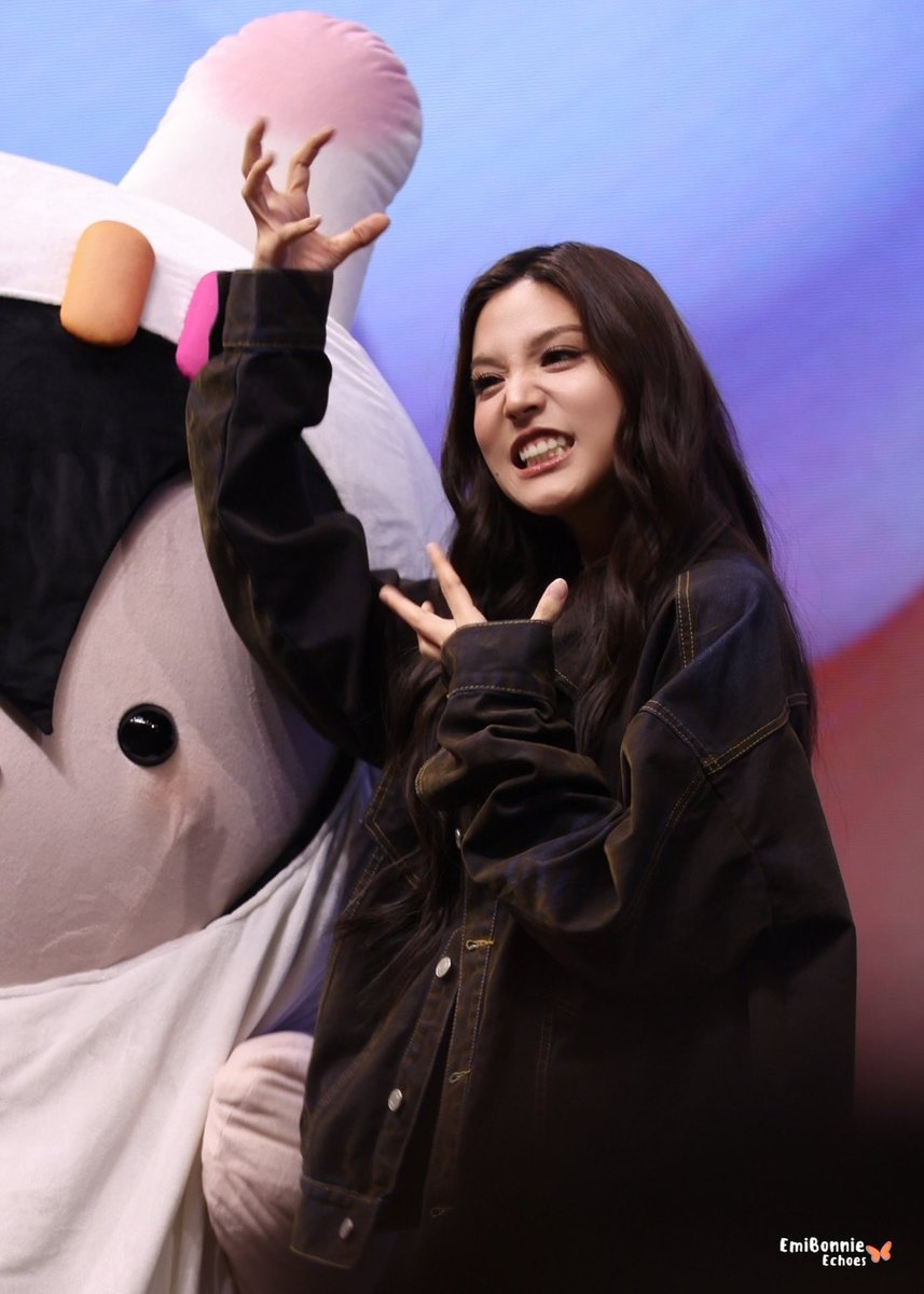 emibonnie-echoes tweet media