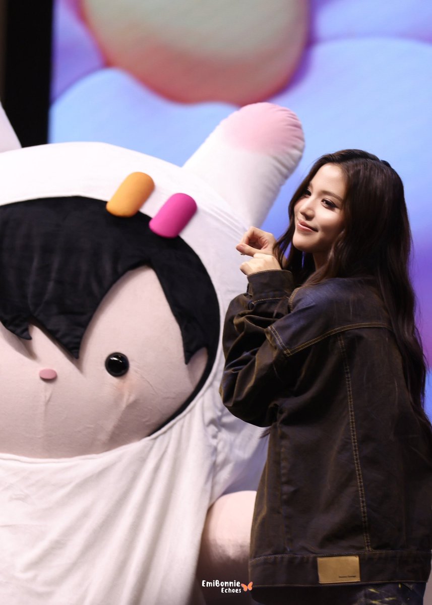 emibonnie-echoes tweet media