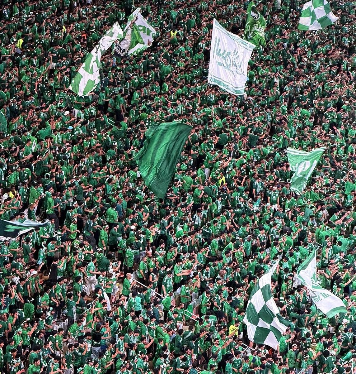 🚨🟢 #الجنوبي_للصخب_وليس_الطرب 🚨🟢

الحضور بالأخضر والصافره
التشجيع لمدة 90د متواصله 
الثلاث أدوار جميعها رابطه 

أنشروا التاق والتعليمات ياملوك لكل مواقع التواصل 🔥