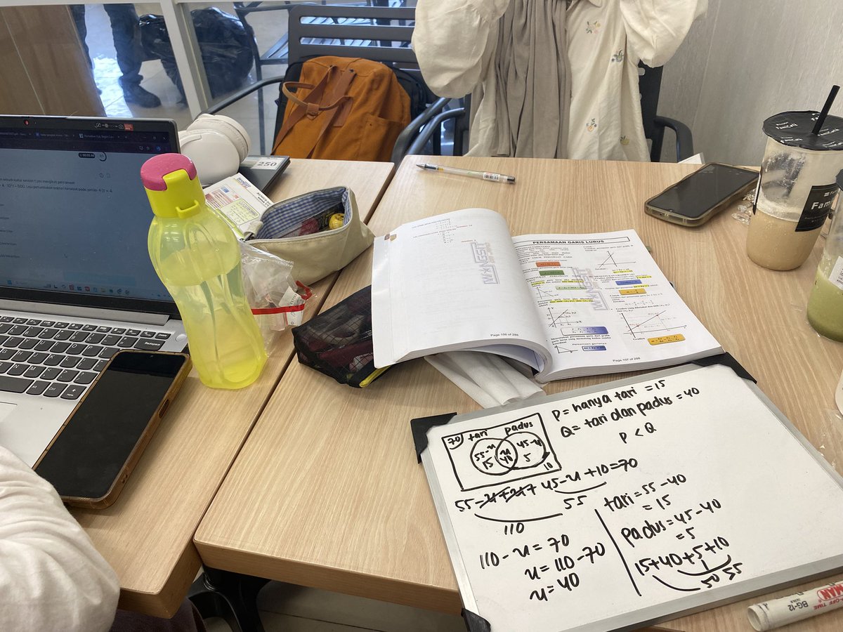 ── .✦ stud!📓190426 ₊˚⊹ᰔ

besok udah h-1 OMGGG 😭😭✌🏻✌🏻 hari ini tobk lagii tp yptnya error kayanya pas to jadi ke recordnya cuma 45 menit :) hari ini jg all in pk karena lg cinta pk ❤️ spill dikit hasil tobk ku dan emma pk yg aku kerjain hari ini 🦤🦤
