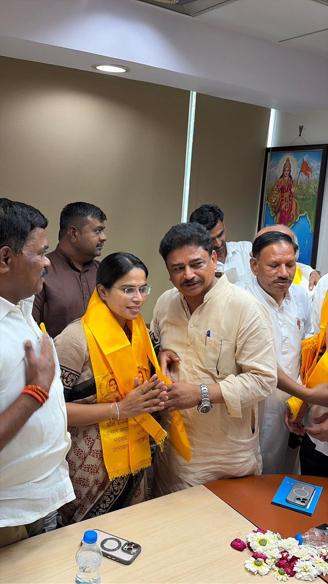 poojaplofficial's tweet image. नई दिल्ली में Shepherds India International की अहम बैठक में सहभागिता।
‘Governing Body Member’ के रूप में यह जिम्मेदारी मेरे लिए गर्व और संकल्प दोनों है।

नारी शक्ति ही बदलाव की असली ऊर्जा है।
जनसेवा, विकास और सशक्तिकरण — यही मेरा लक्ष्य।

#NariShakti #Leadership #SocialWork