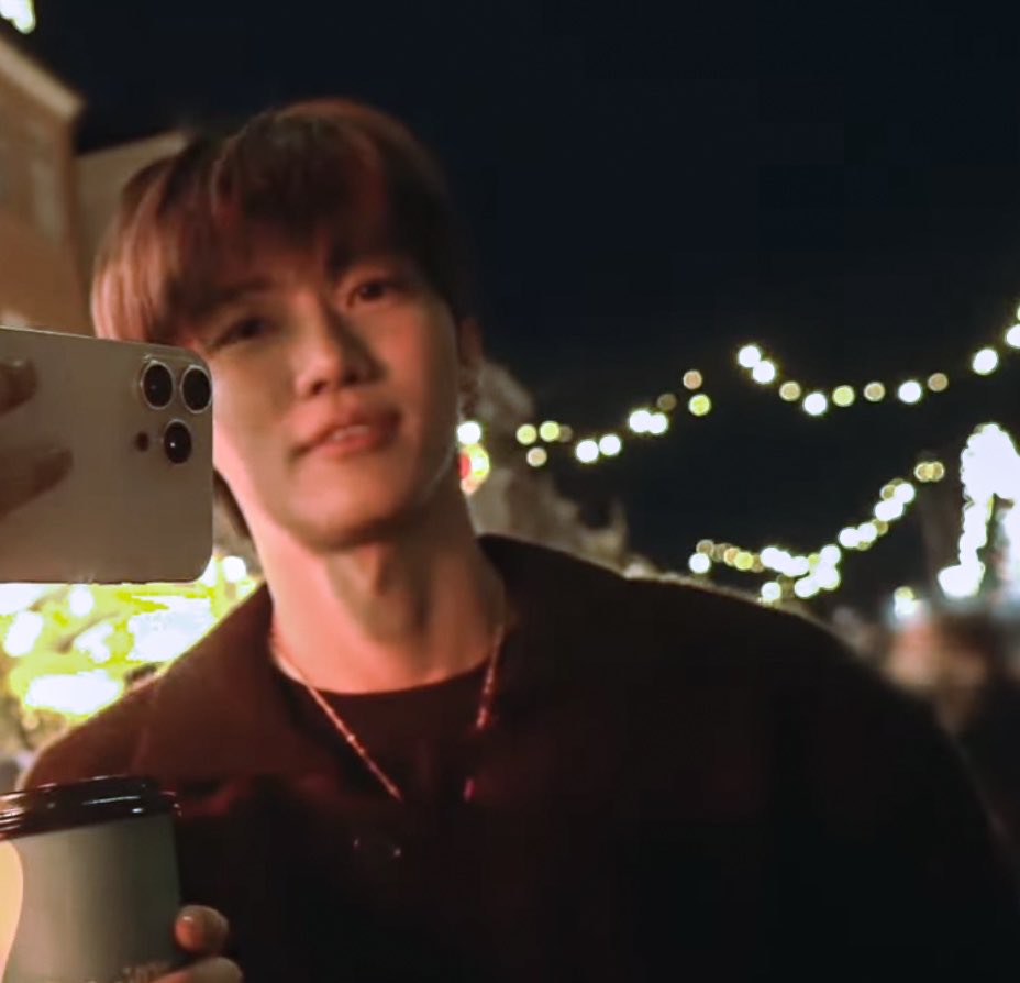 * 𝙪𝙣🍸 tweet media