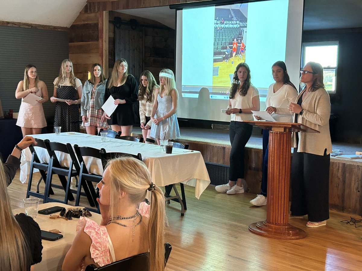 Kelly McNiff tweet media