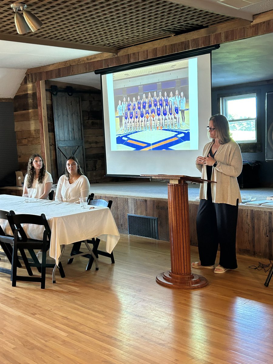 Kelly McNiff tweet media