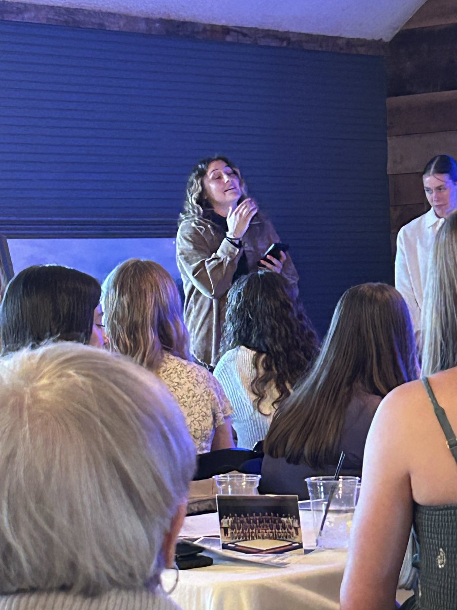 Kelly McNiff tweet media