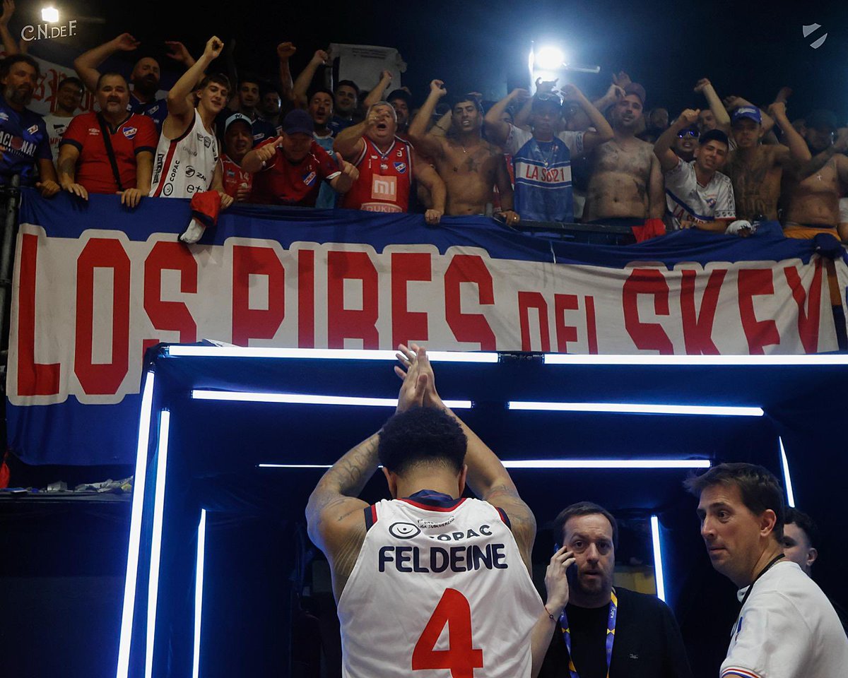 ⚠️ Hinchas de Nacional cantaron contra el presidente Vairo descontentos por la no realización del Final Four de la BCLA en Uruguay

La información se <a href="/FernandoCorchs/">Fernando Corchs</a>