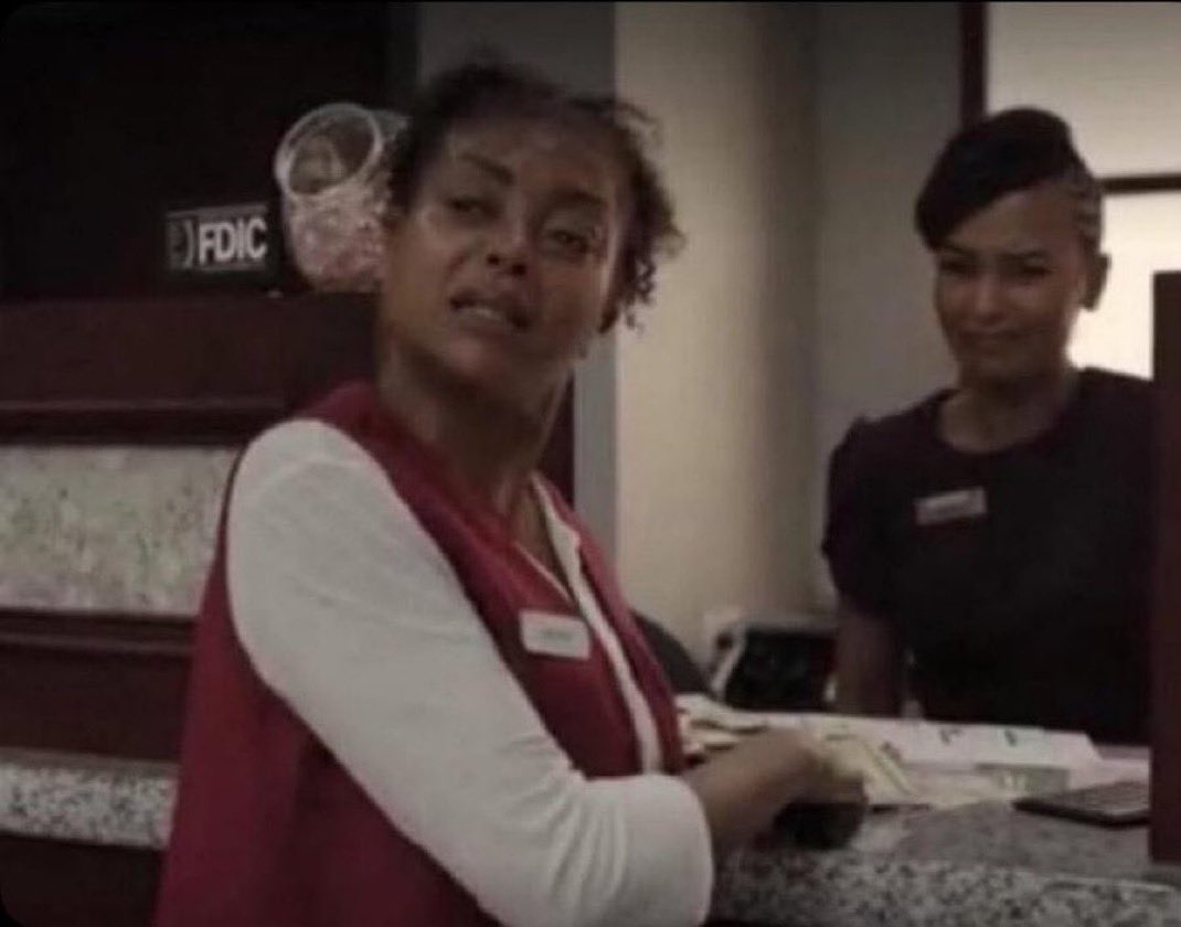 Marie🧚 tweet media