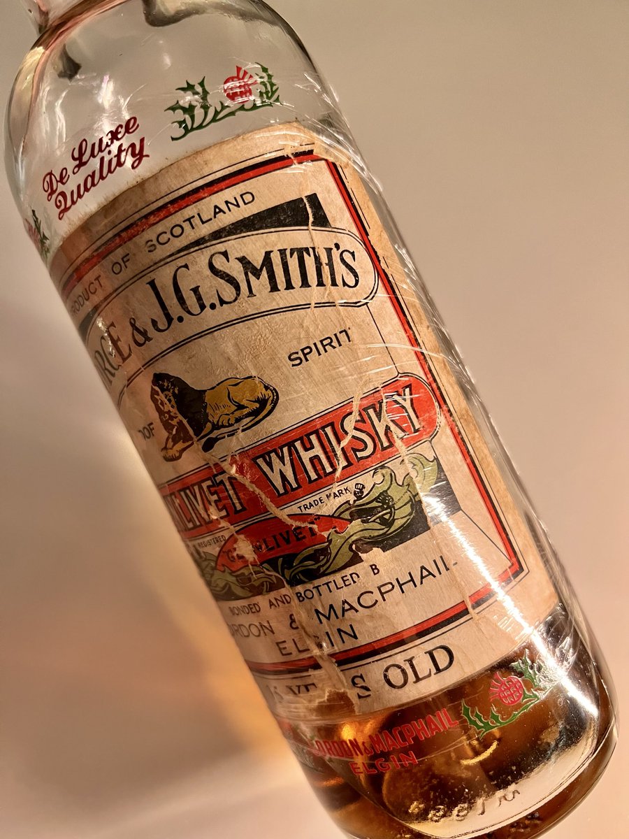 whiskyaura's tweet photo. Glenlivet 15 Year Old — Gordon &amp; MacPhail Securo Cap (bottled early 1960s)
100° Proof

Luminous, balanced, and beautifully expressive. A fine glimpse into Glenlivet’s mid-century character🥃 https://t.co/xLMj4kQDMl