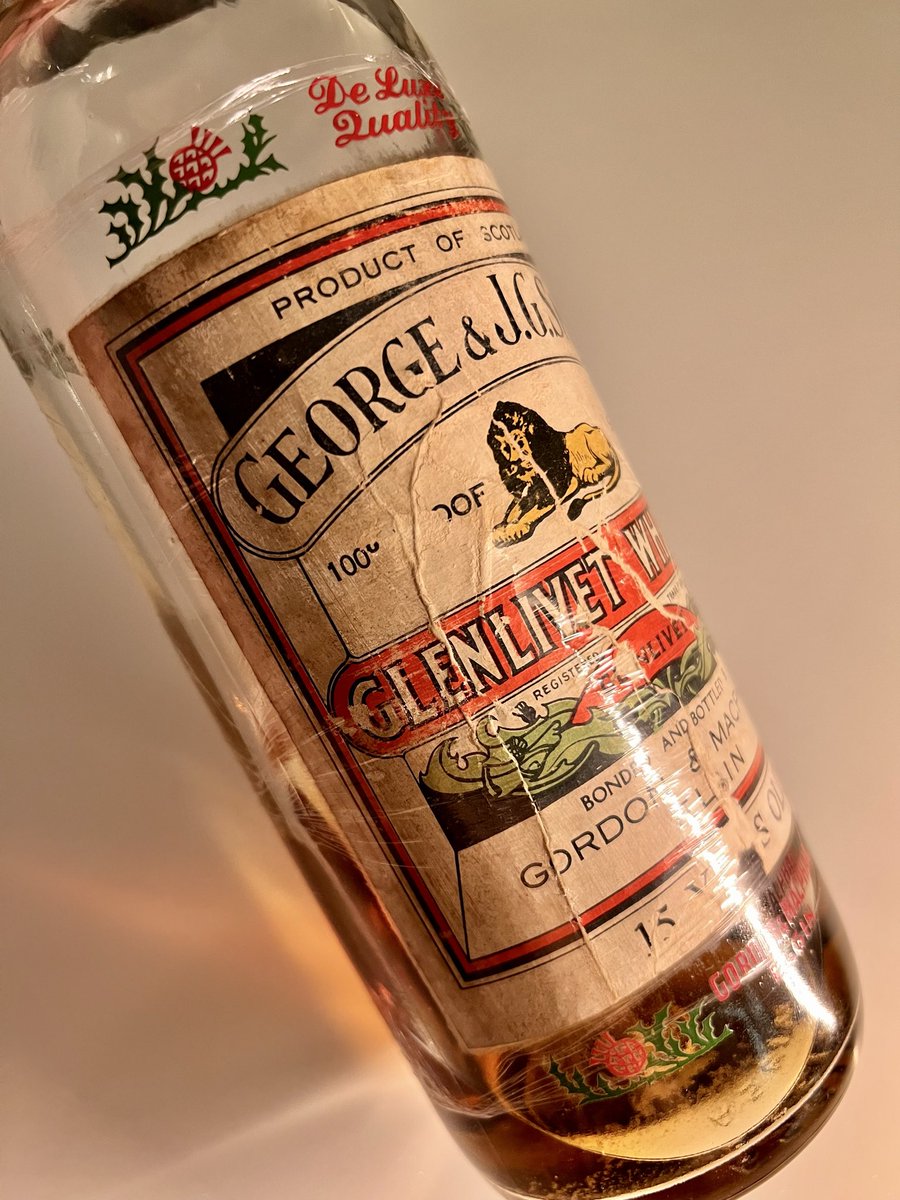 whiskyaura's tweet photo. Glenlivet 15 Year Old — Gordon &amp; MacPhail Securo Cap (bottled early 1960s)
100° Proof

Luminous, balanced, and beautifully expressive. A fine glimpse into Glenlivet’s mid-century character🥃 https://t.co/xLMj4kQDMl