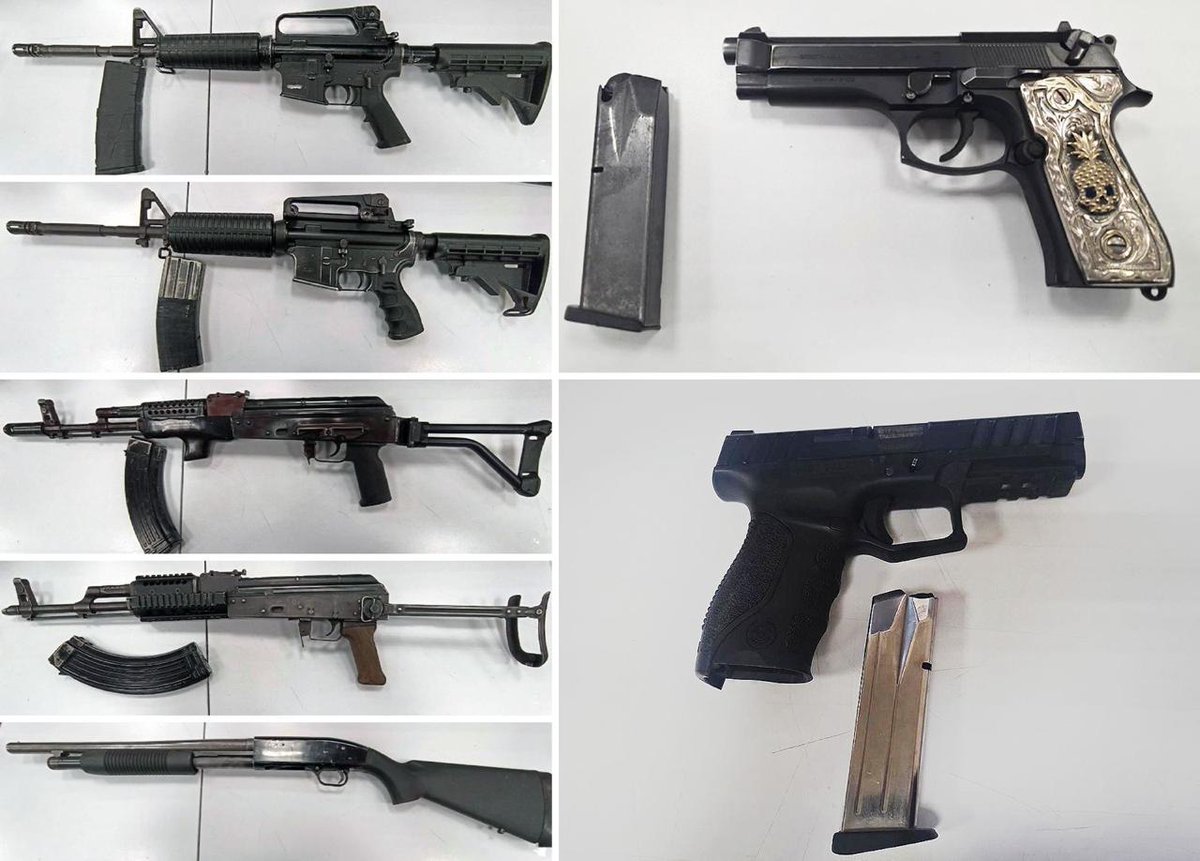 JCarlos_Valerio's tweet image. 🚨Autoridades estatales y fuerzas federales lograron la detención de Roberto N., alias “El Bukanas”, junto a seis integrantes de su grupo delictivo en Chignahuapan, #Puebla.

👮‍♂️ El operativo coordinado entre SSP, Marina, Defensa, Guardia Nacional y FGE permitió asegurar armas de