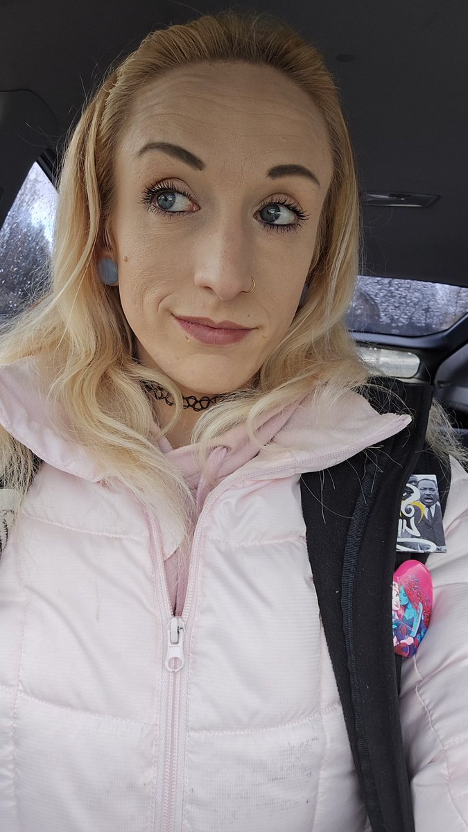 Elleighbean's tweet photo. I have a new hyperfixation gamers https://t.co/yeAi85N3zF