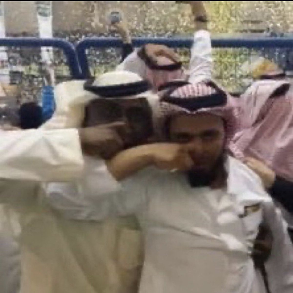 الرؤى tweet media