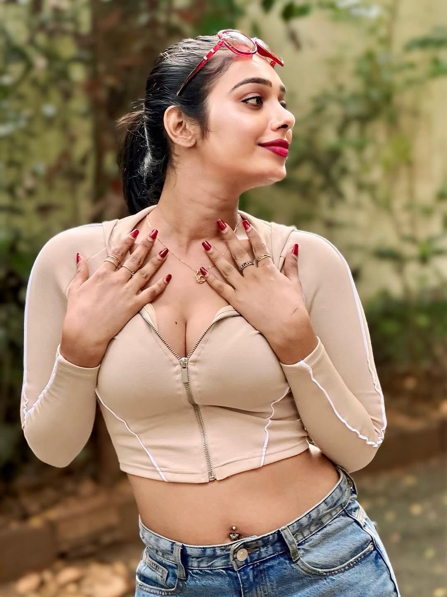 Mallu153022's tweet image. Another banger insta mallu dolly 🥵🥵🥵

Uffff🫦🫦🫦🫦

#Instagram #mallu