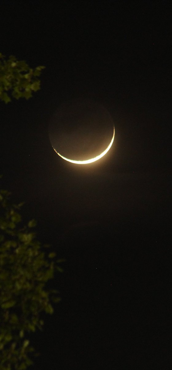 dougmac2011's tweet photo. The Moon last night! https://t.co/gATLPuYfhG