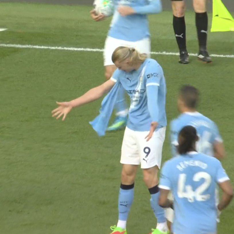 The Touchline | 𝐓 tweet media