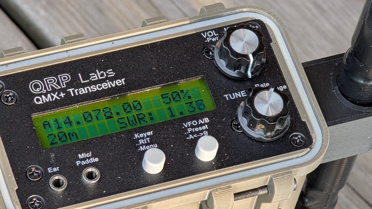 ok1hra's tweet photo. The quick-release points hold firmly. The SWR is unstable, but some power is still getting out on 20m ;) https://t.co/1Pid9Hlqwx