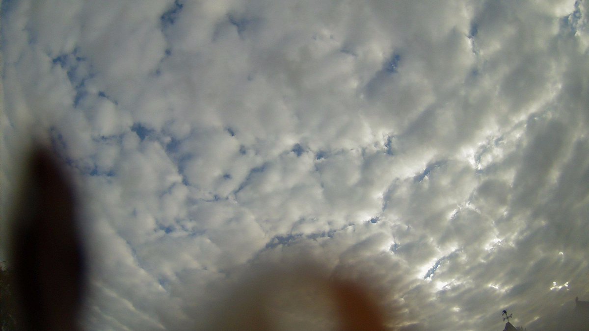 DeepdaleWeather's tweet image. Dry 9.3°C Hum 81 Wind 1.4 mph NE (Force 1) - More info &amp;amp; data online deepdalecamping.co.uk/weather/ #Weather #sky