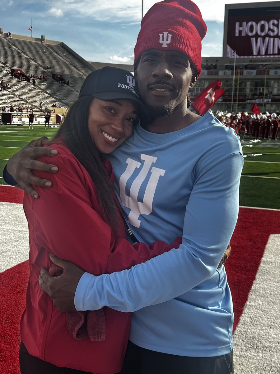 Coach “Eddie” Burk Jr💎🎸👣 tweet media