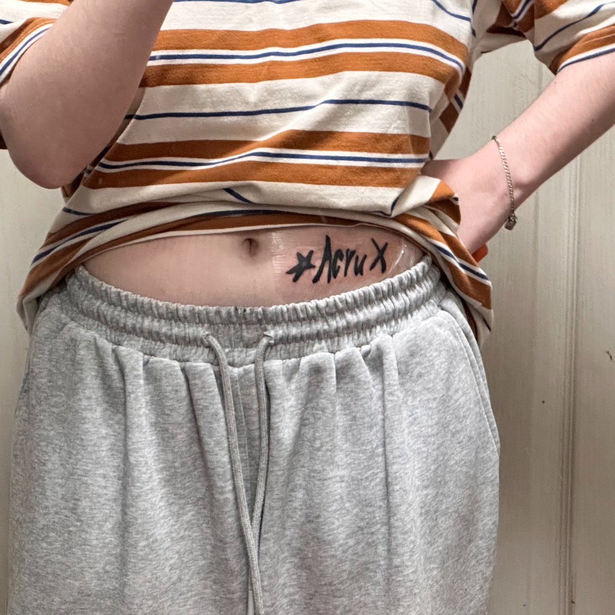 интернет героиня🚮 tweet media